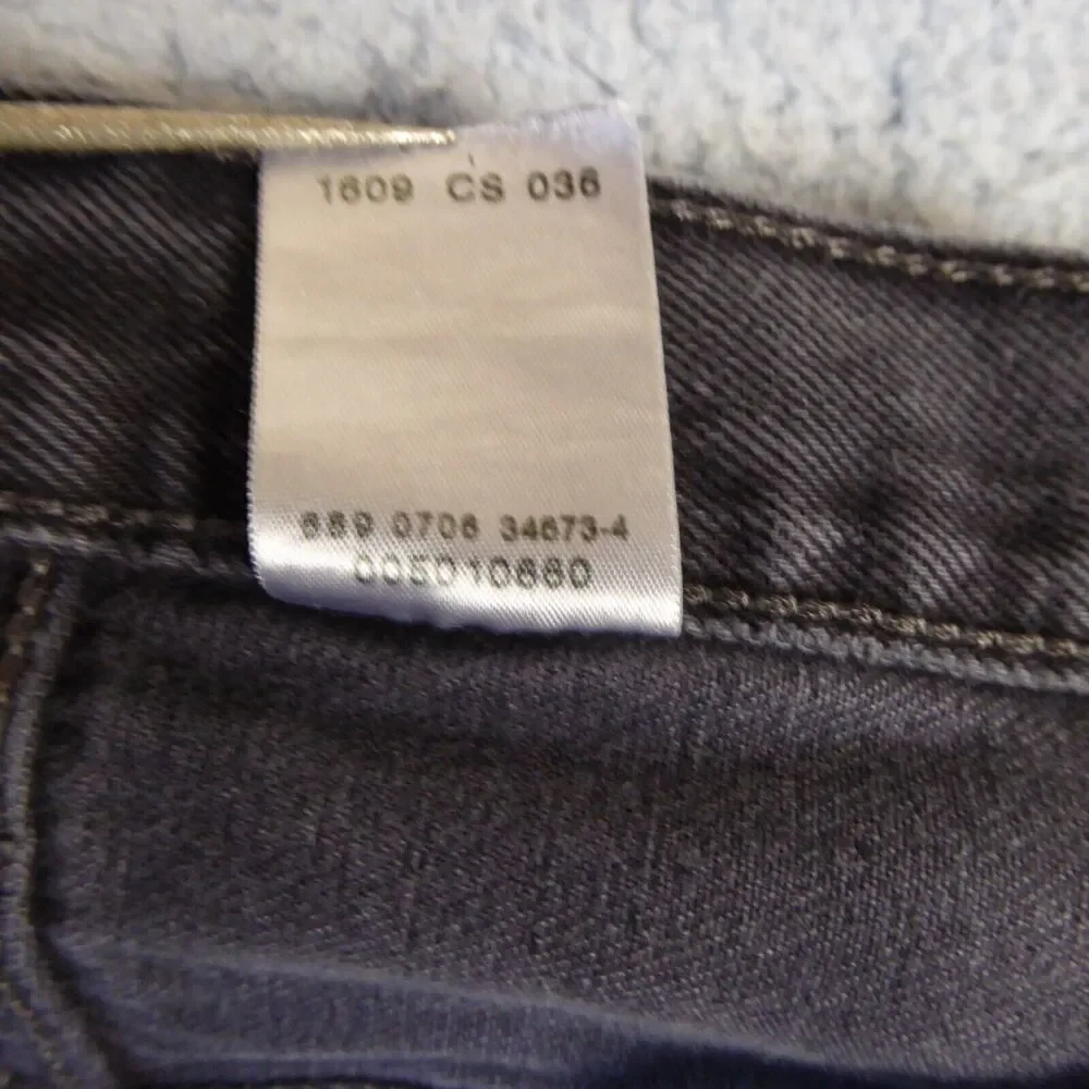 Levis 501 Jeans Mens 38x32 Black Denim Button Fly Distressed Straight Leg Y2K